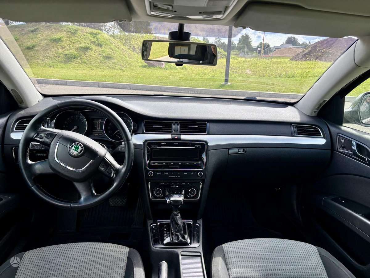 Škoda Superb - 12