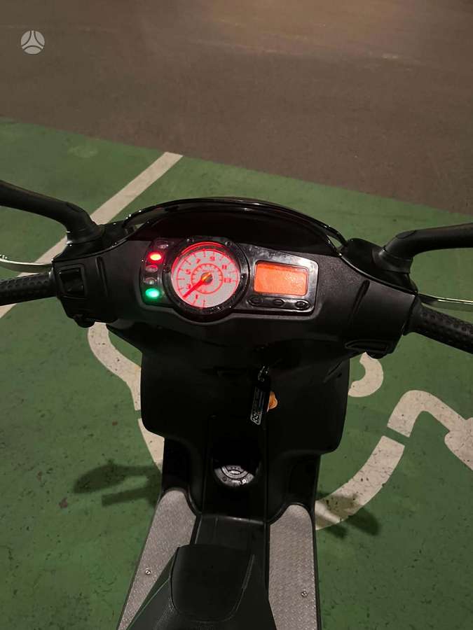 Piaggio NRG 50cc, мотороллеры / мопеды