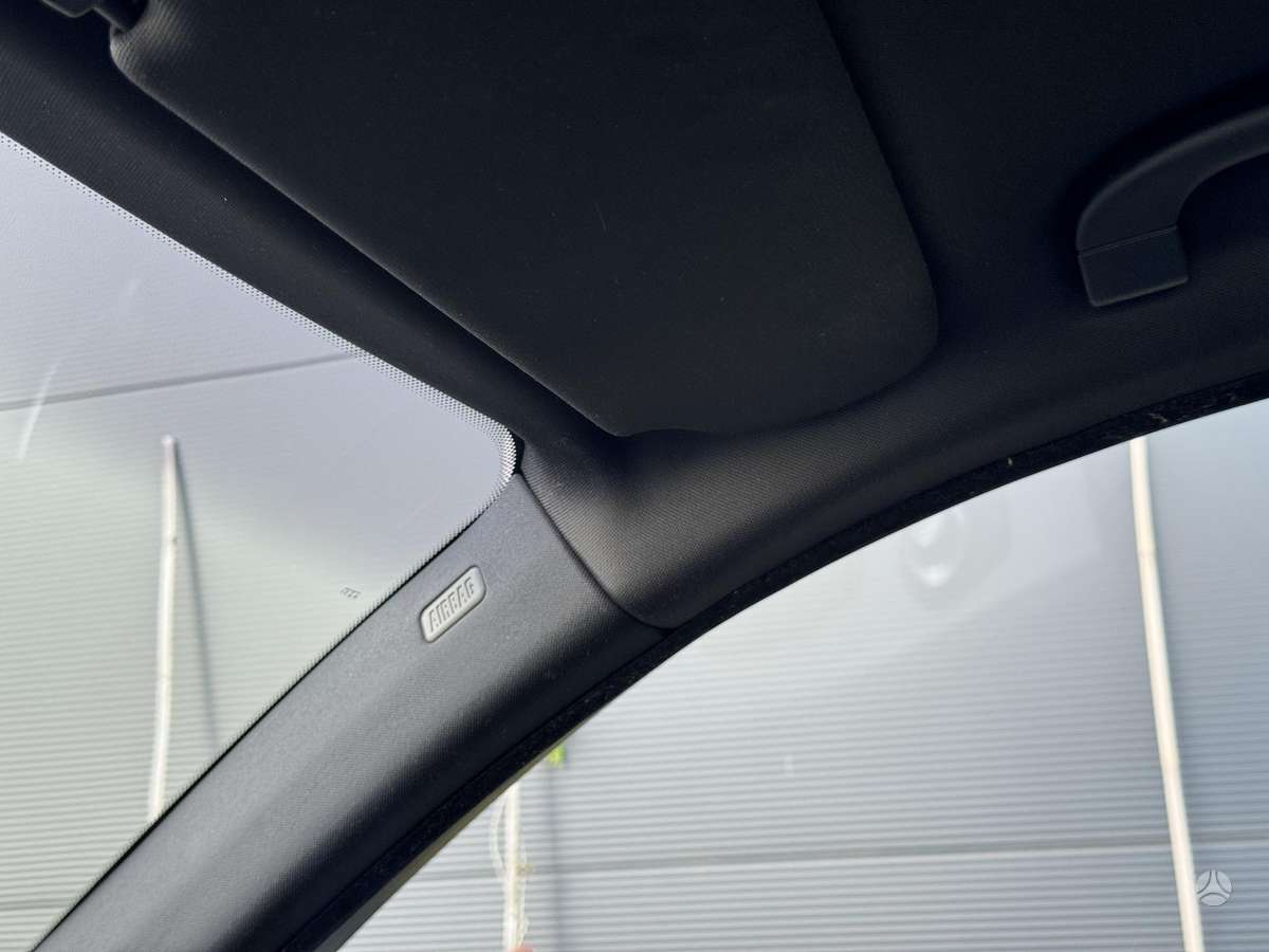 BMW 320, 2.0 l., Седан