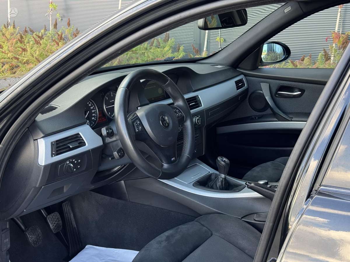 BMW 320, 2.0 l., Седан