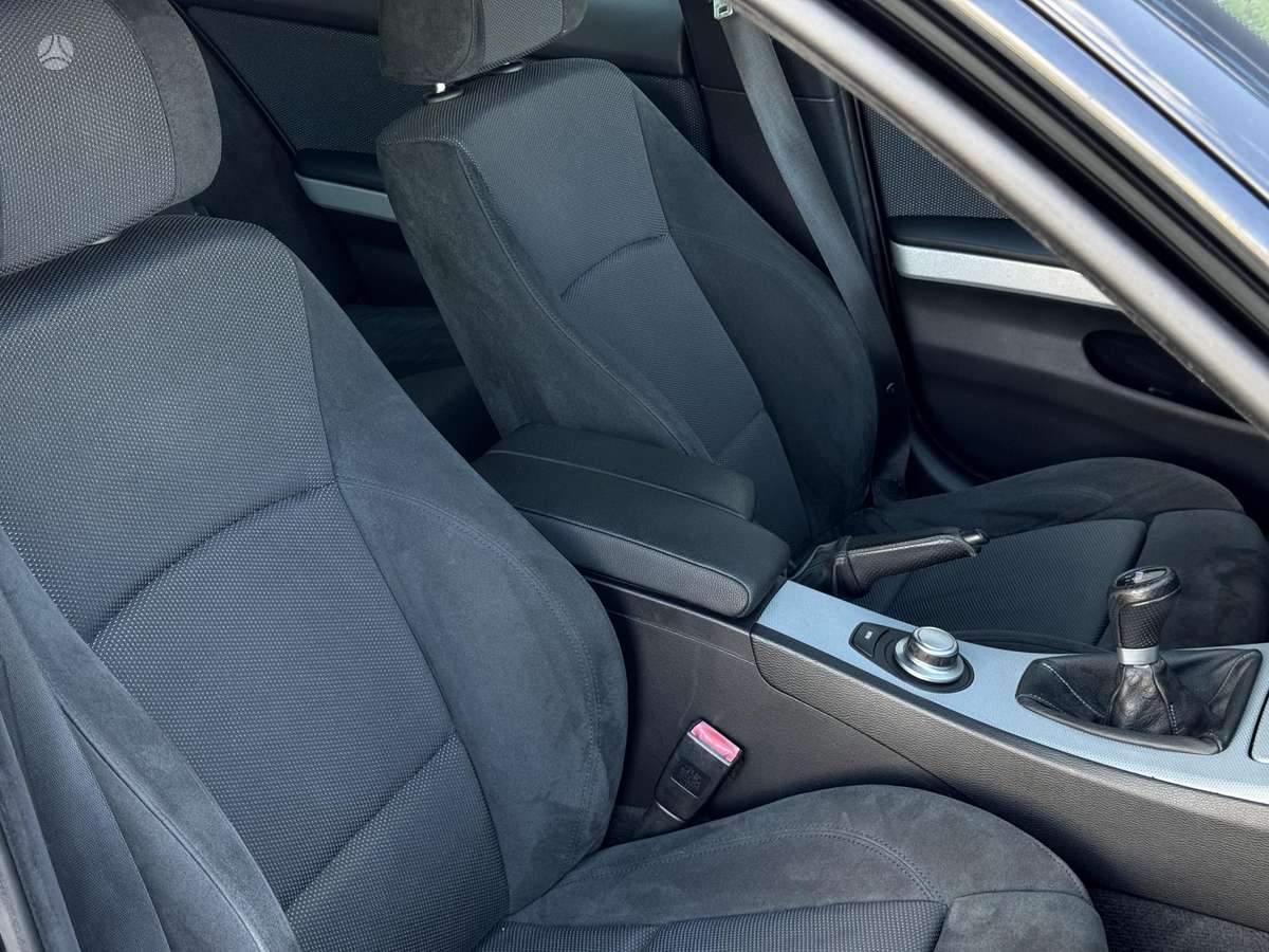 BMW 320, 2.0 l., Седан