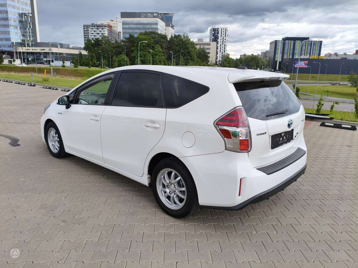 Toyota Prius+ - 4