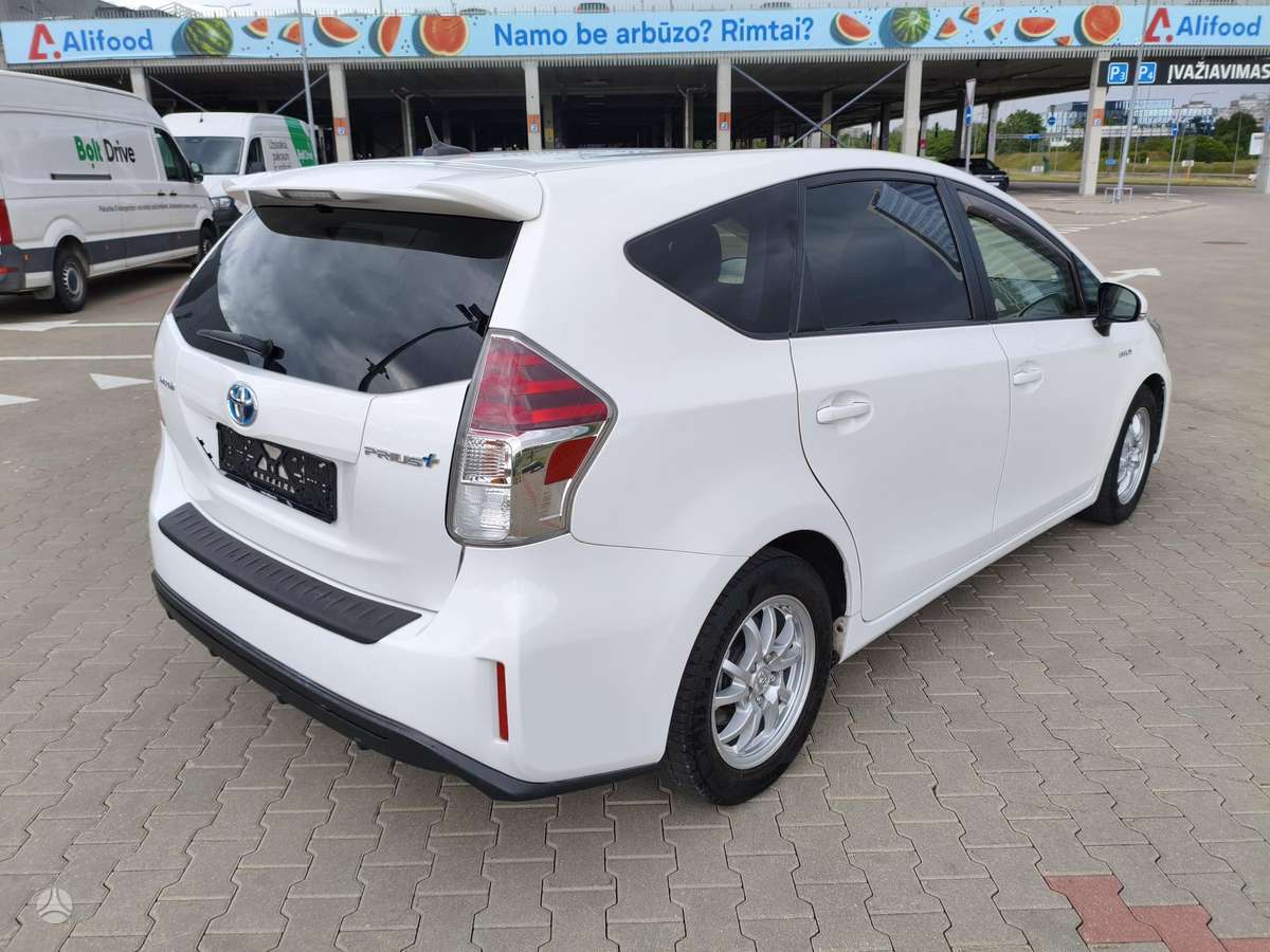 Toyota Prius+ - 6