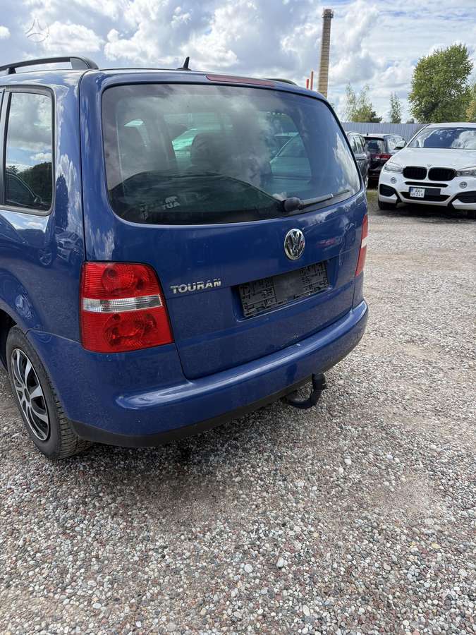 Volkswagen Touran - 7