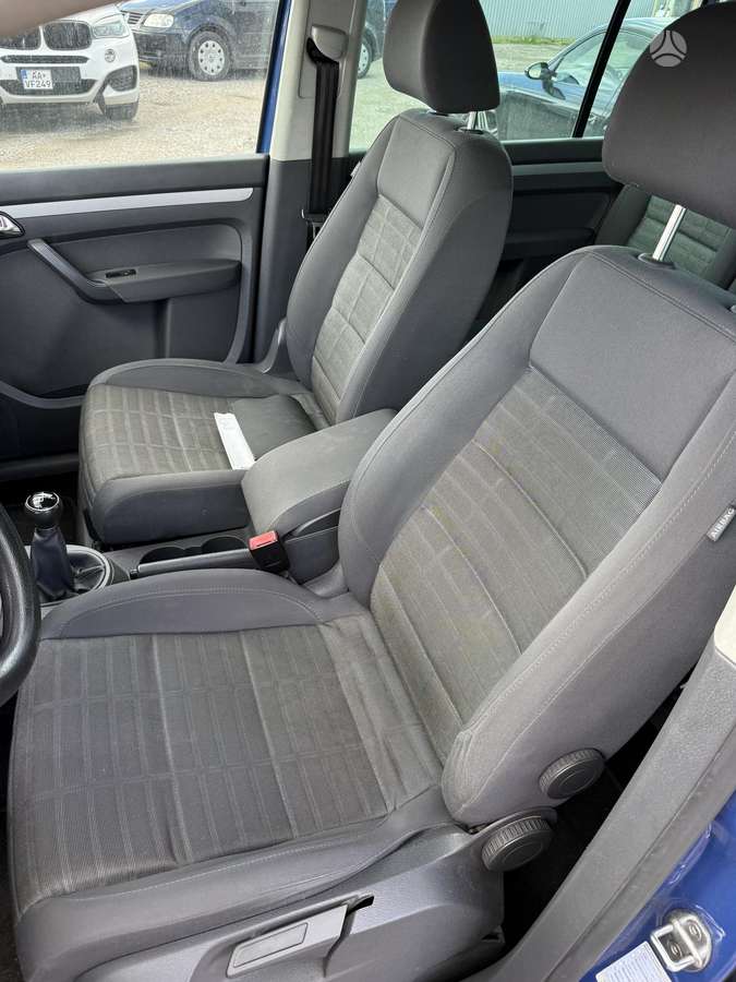 Volkswagen Touran - 9