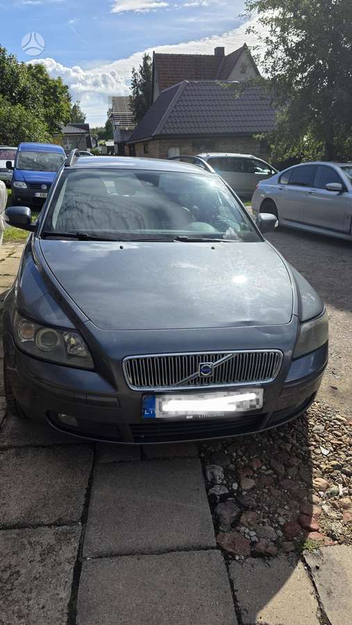 Volvo V50 - 1