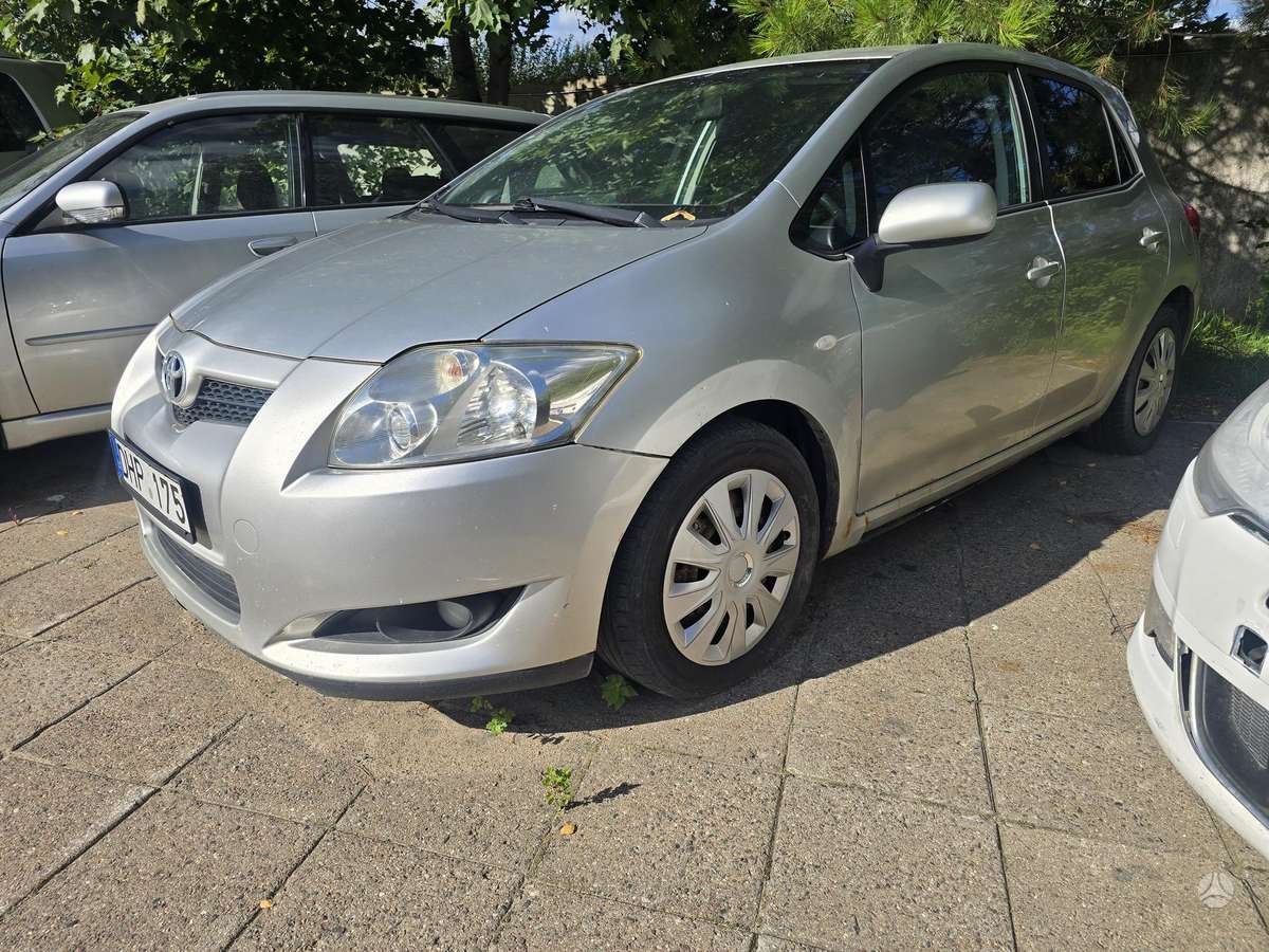 Toyota Auris, 1.4 l., hatchback
