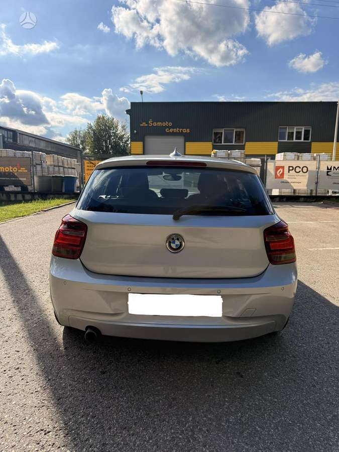 BMW 116, 2.0 l., hatchback