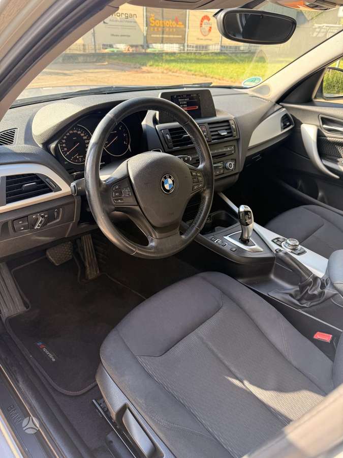 BMW 116, 2.0 l., hatchback