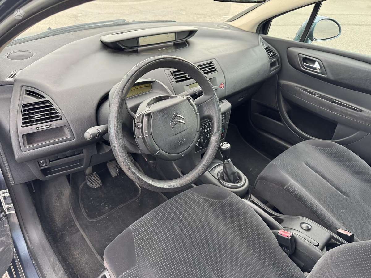 Citroen C4, 1.6 l., Хэтчбек