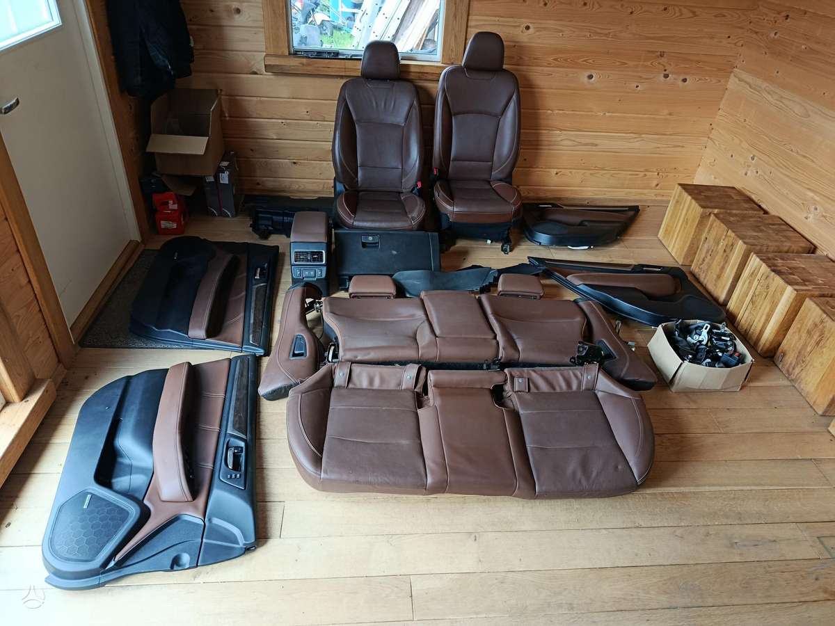 Subaru Outback sėdynės