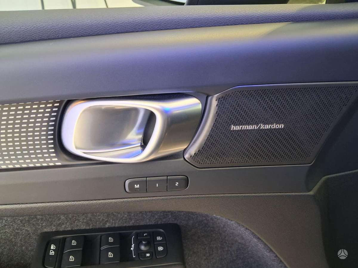 Volvo XC40 - 8