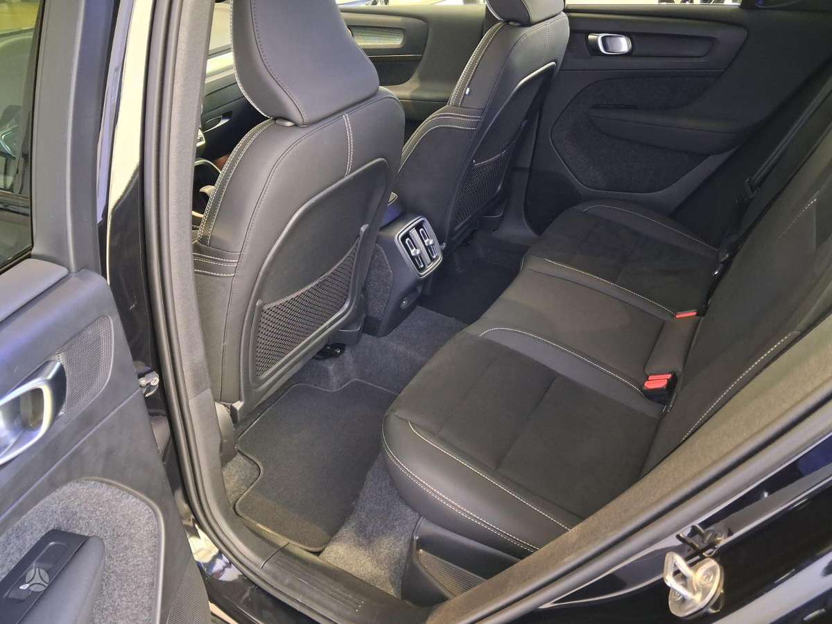 Volvo XC40 - 10