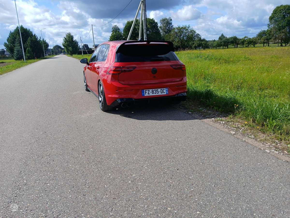 Volkswagen Golf - 5