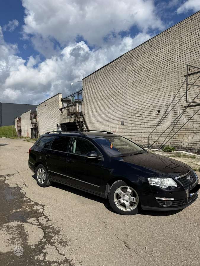 Volkswagen Passat - 4