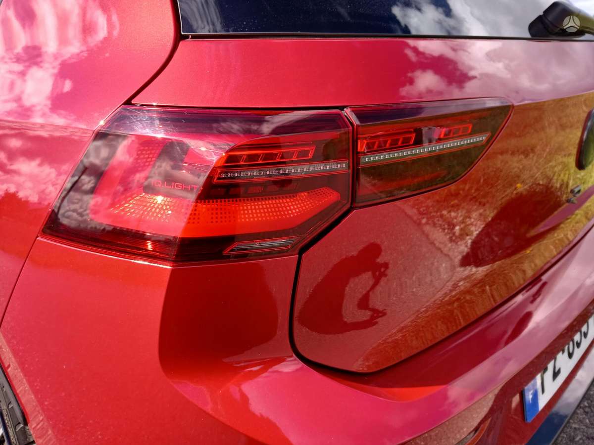 Volkswagen Golf - 9