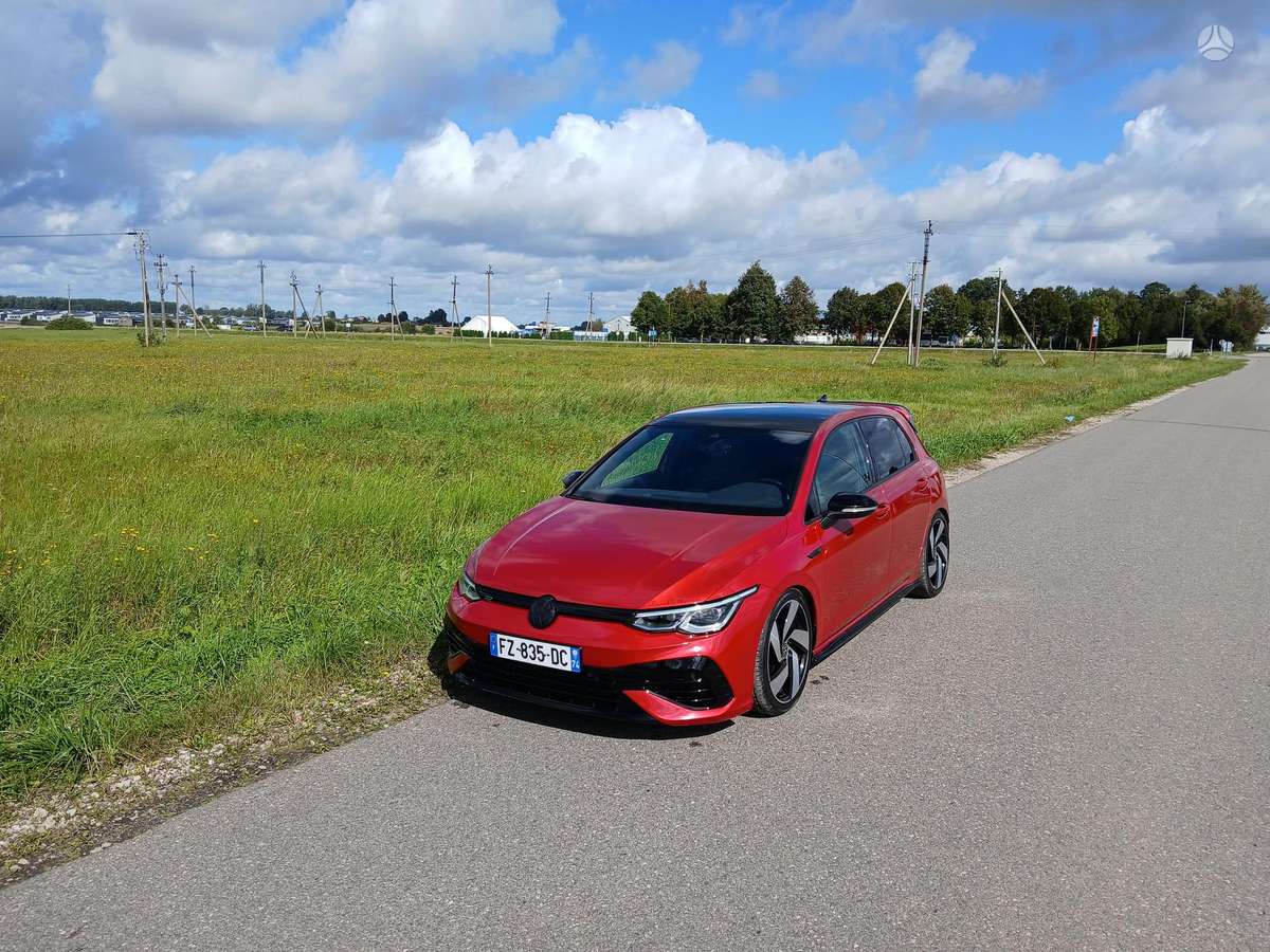Volkswagen Golf - 2