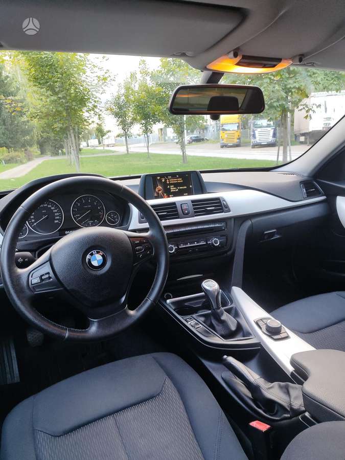 BMW 316, 1.6 l., Седан