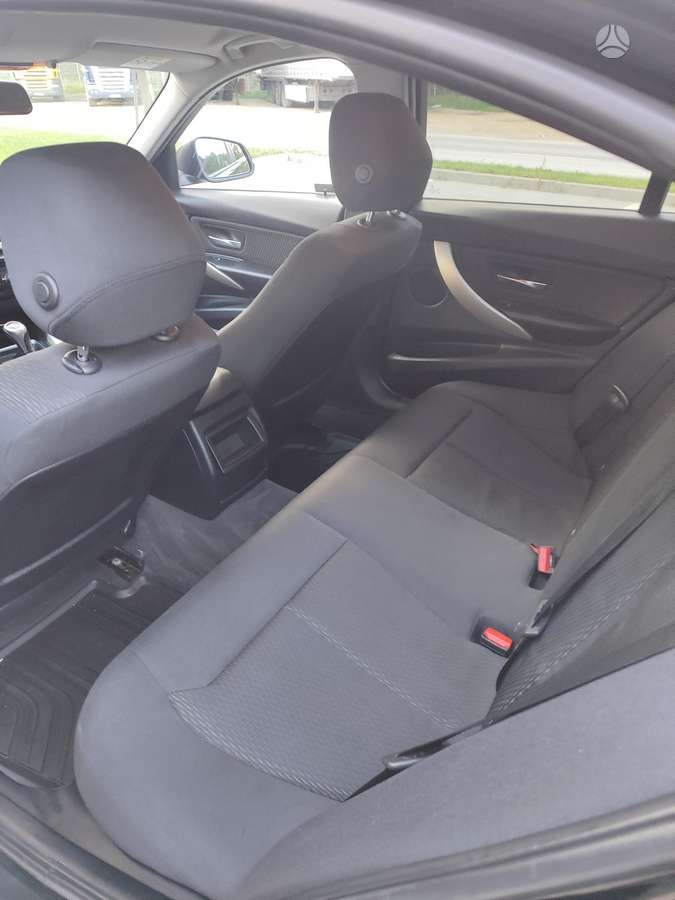BMW 316, 1.6 l., Седан