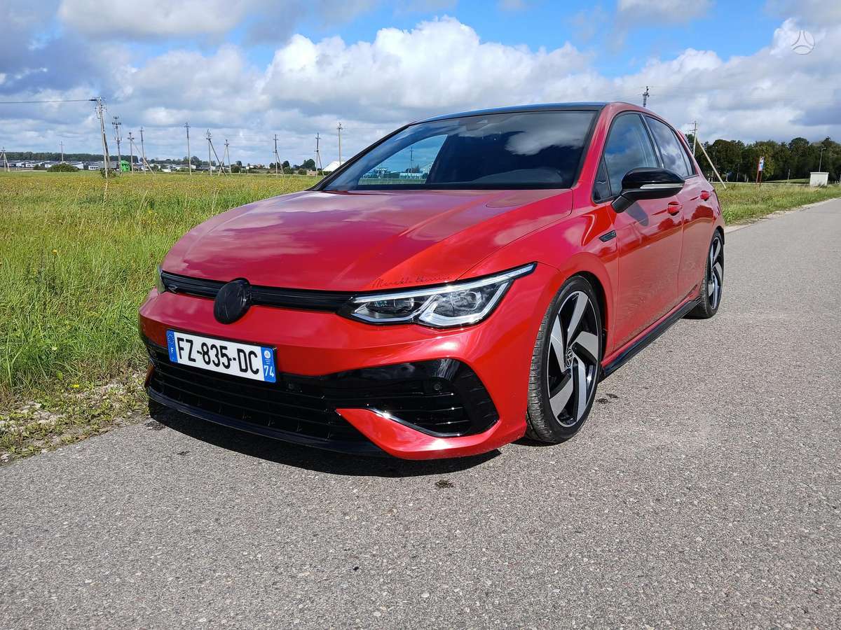 Volkswagen Golf - 10