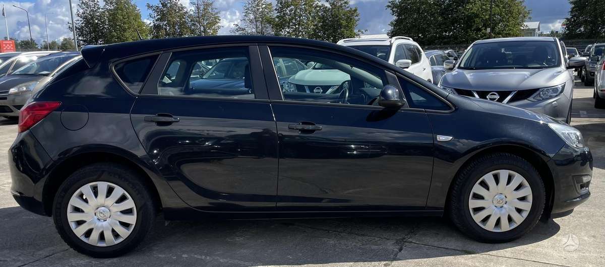 Opel Astra, 1.4 l., Хэтчбек