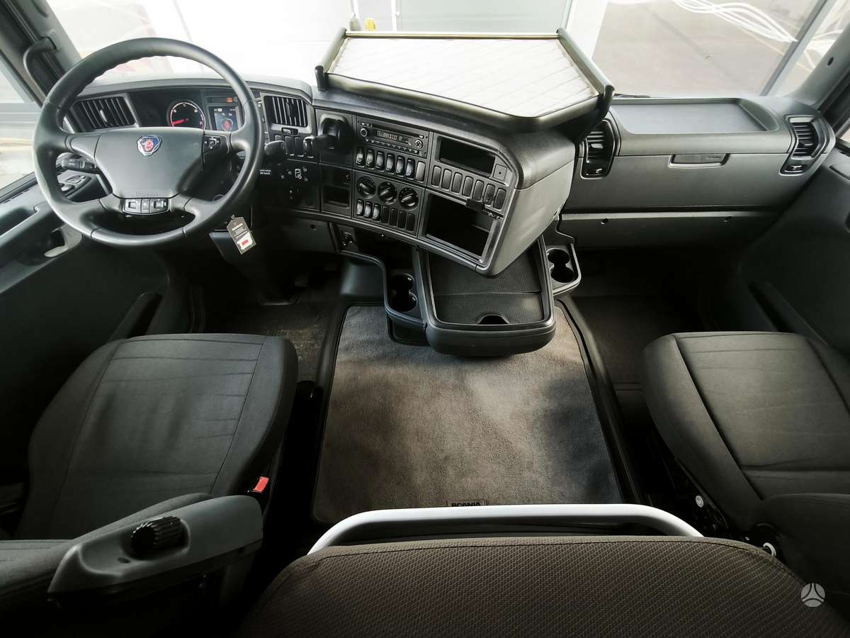 Scania R410, double sleeper