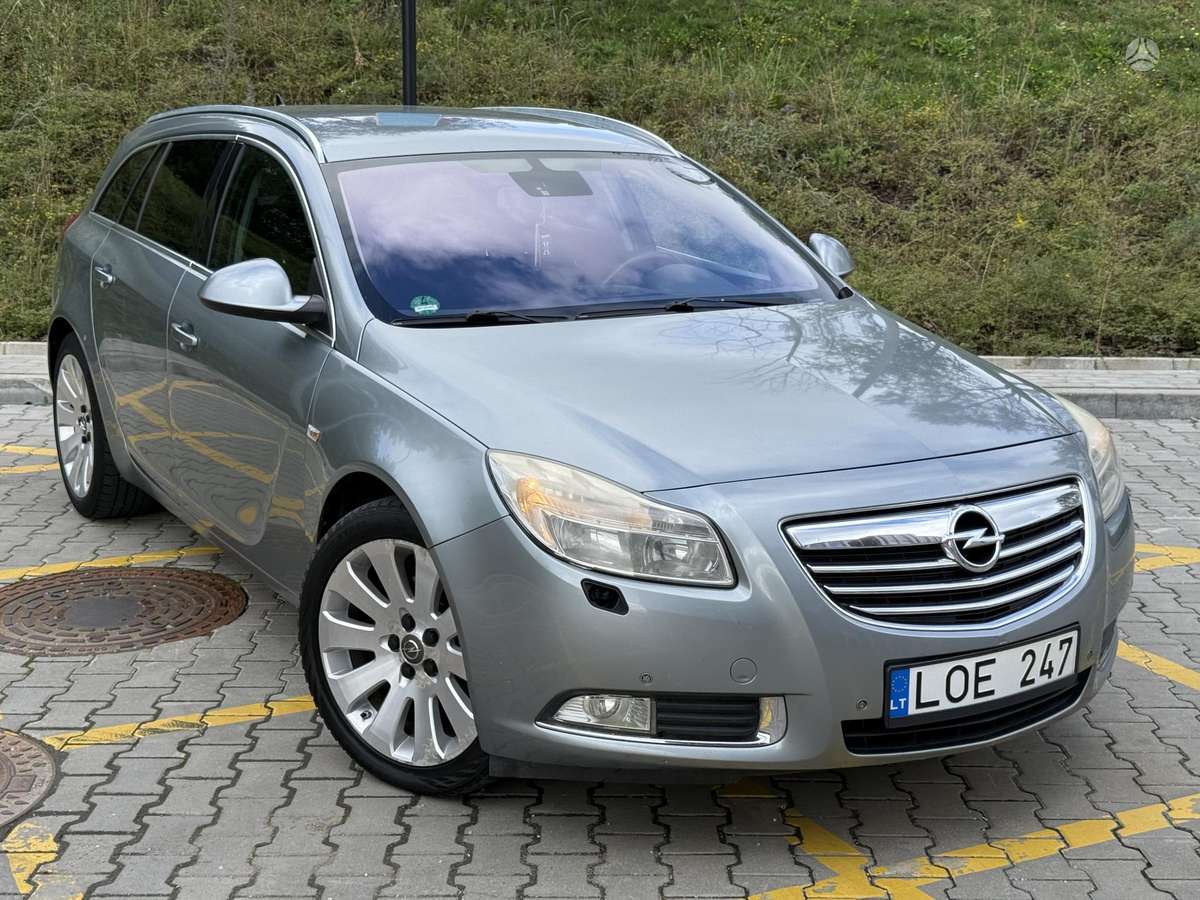 Opel Insignia, 2.0 l., hatchback