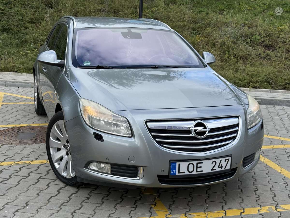 Opel Insignia, 2.0 l., hatchback