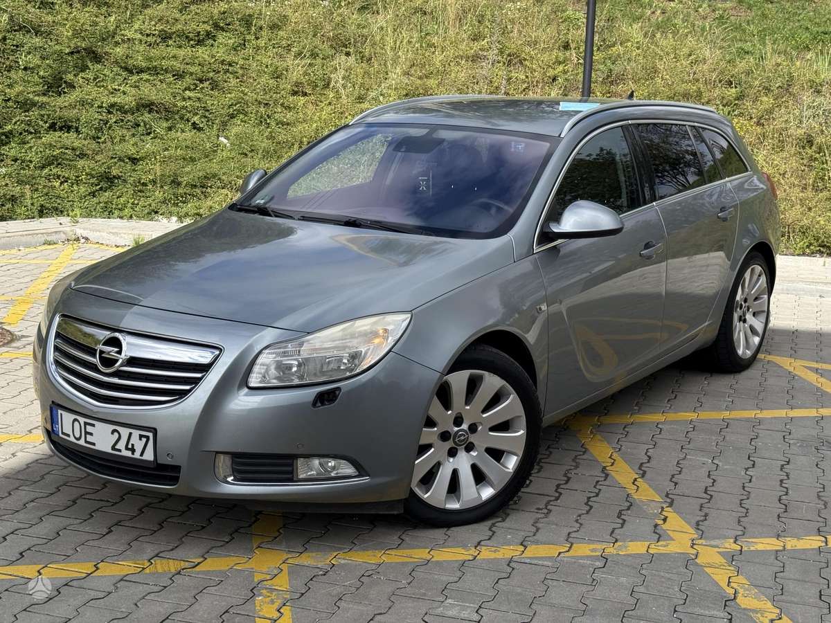 Opel Insignia, 2.0 l., hatchback