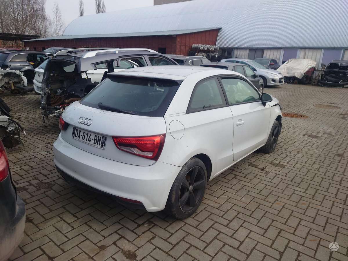 Audi A1 dalimis
