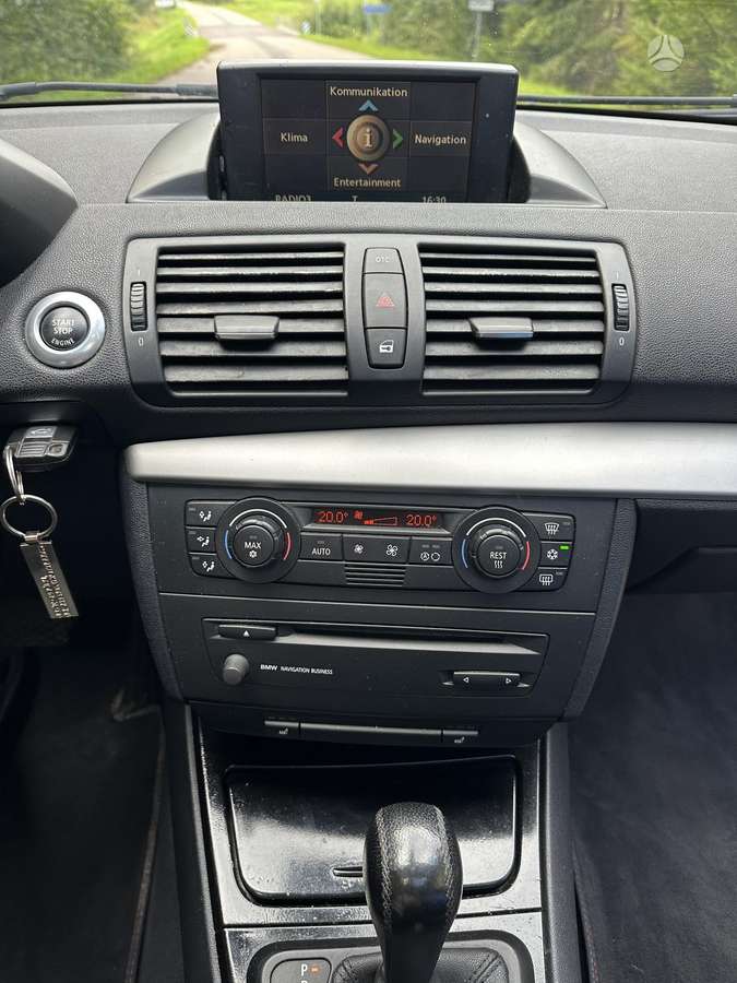 BMW 120, 2.0 l., hatchback