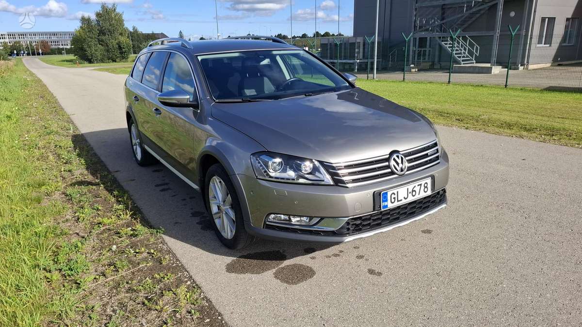 Volkswagen Passat Alltrack - 12