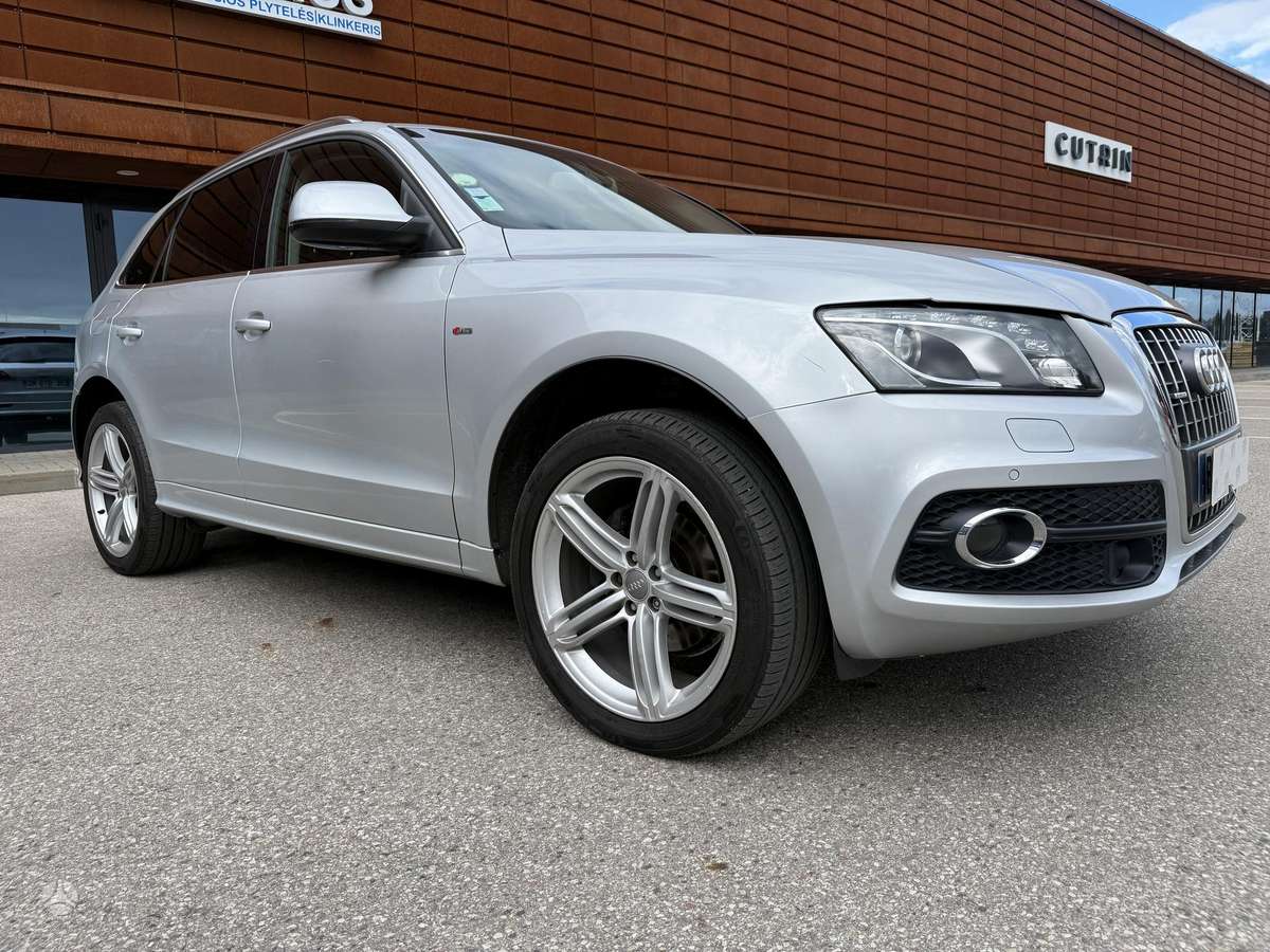 Audi Q5, 2.0 l., Хэтчбек