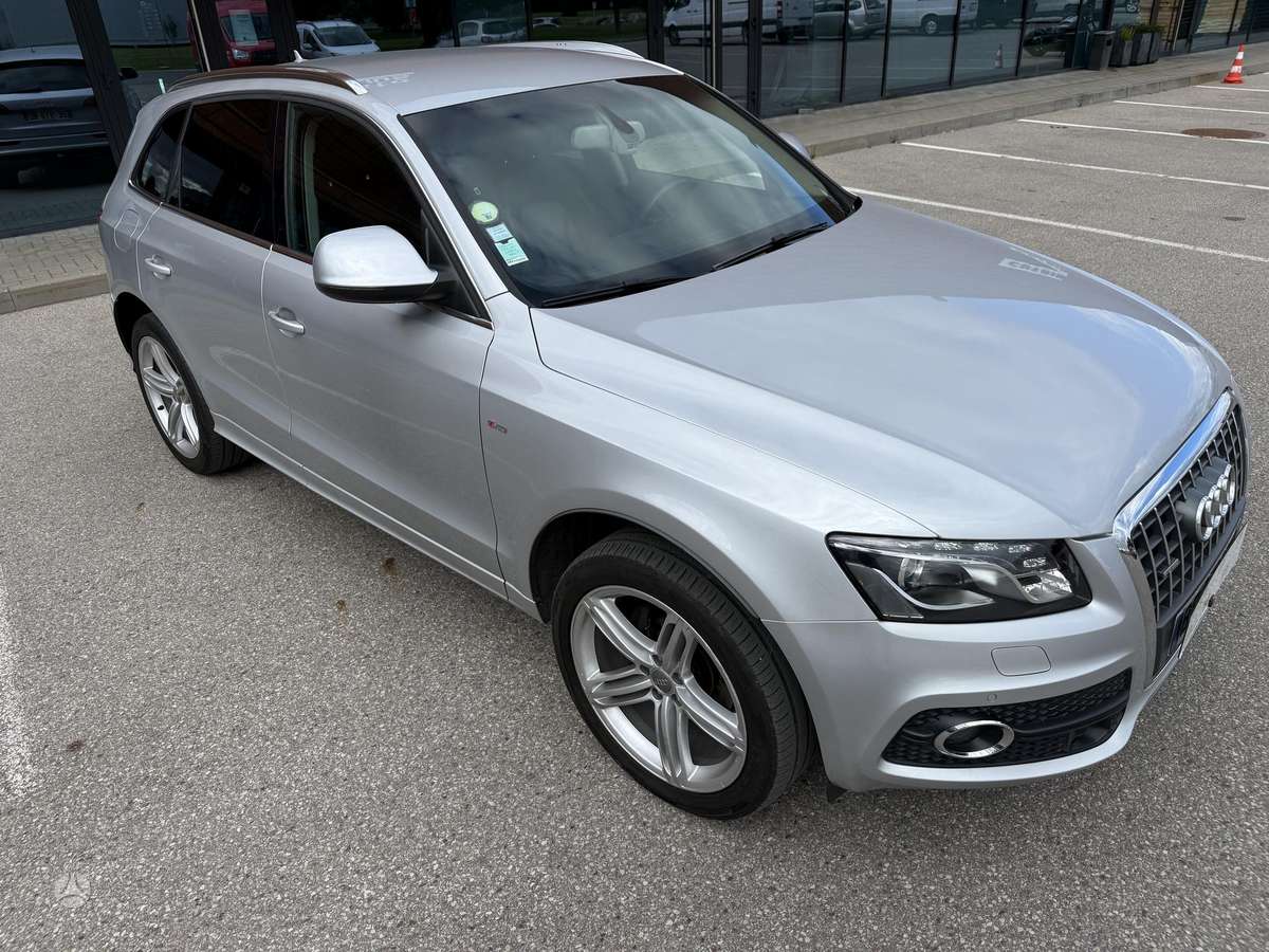 Audi Q5, 2.0 l., Хэтчбек
