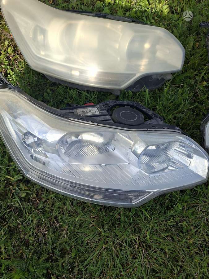 Citroen C5, Priekinis zibintas, lights