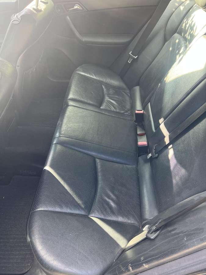Mercedes-Benz C180 - 6