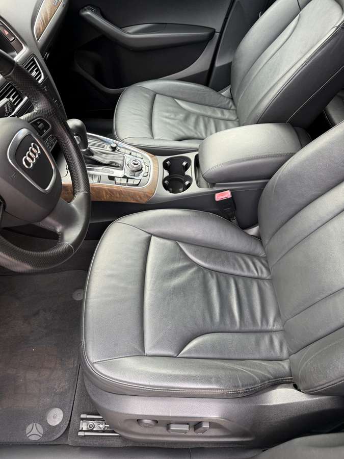 Audi Q5, 2.0 l., Хэтчбек