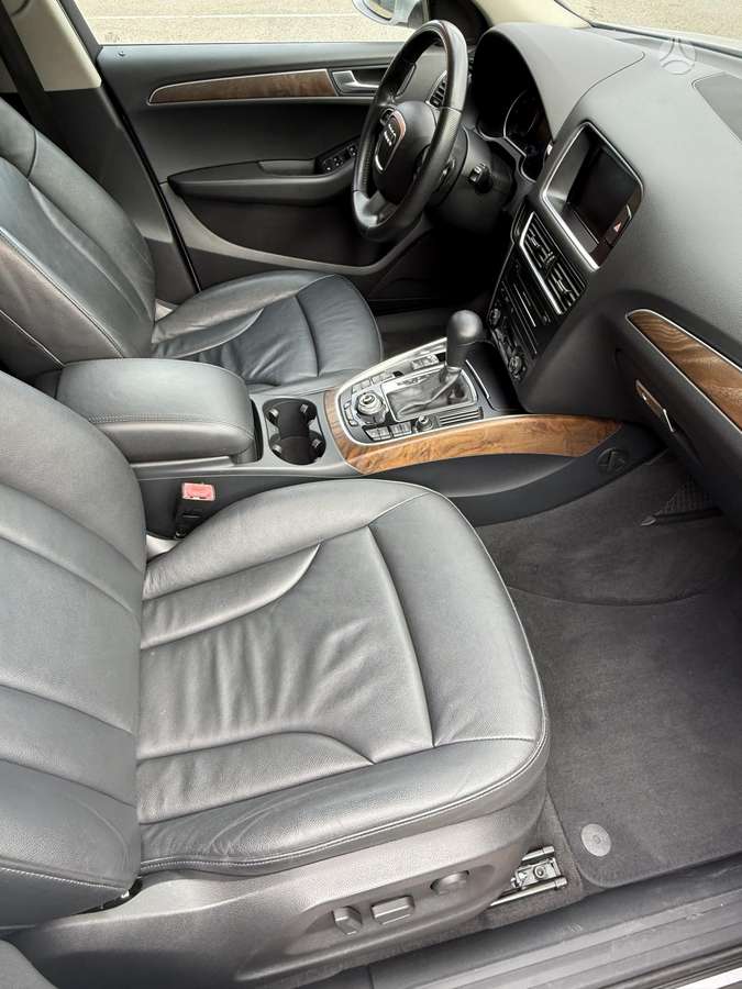Audi Q5, 2.0 l., Хэтчбек