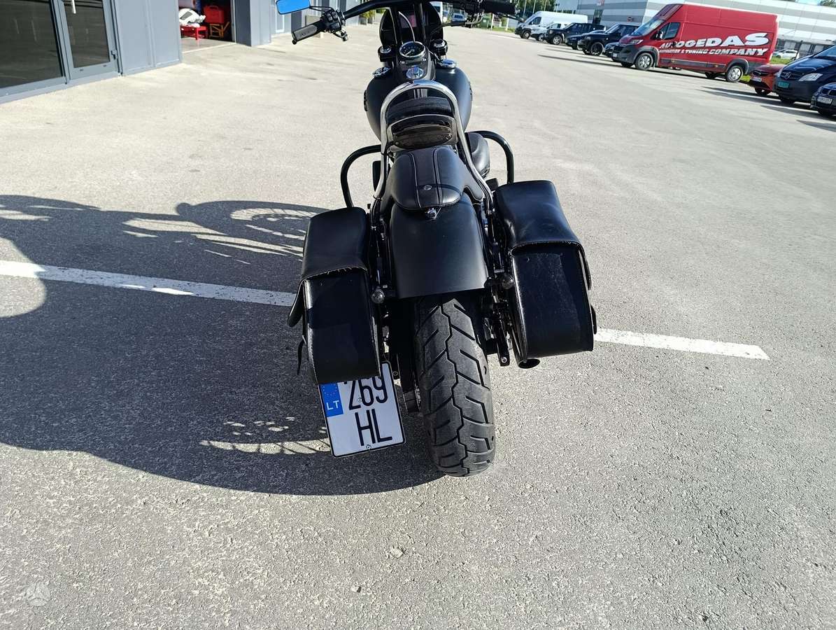 Harley-Davidson Dyna 1690cc, choppers / cruisers / custom