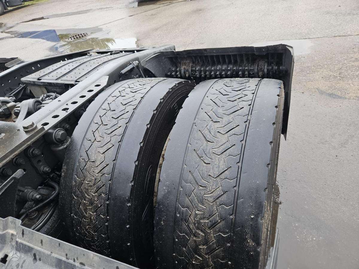 Mercedes-Benz 1845 ACTROS, double sleeper