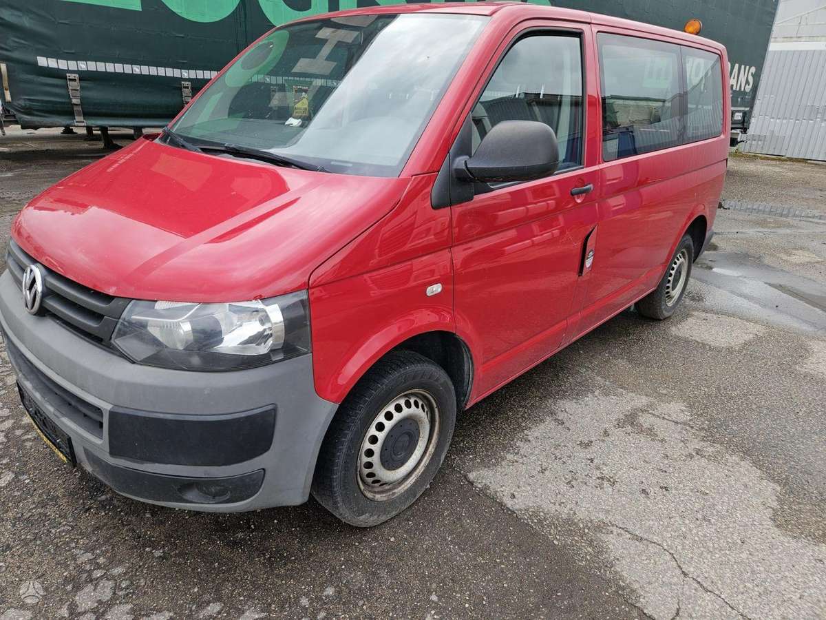 Volkswagen Transporter - 1