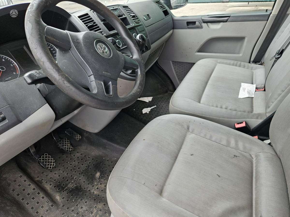 Volkswagen Transporter - 7