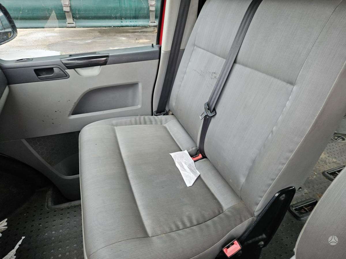 Volkswagen Transporter - 9