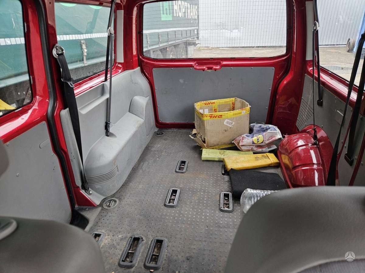Volkswagen Transporter - 10