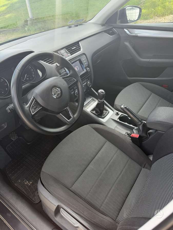 Skoda Octavia, 1.8 l., hatchback