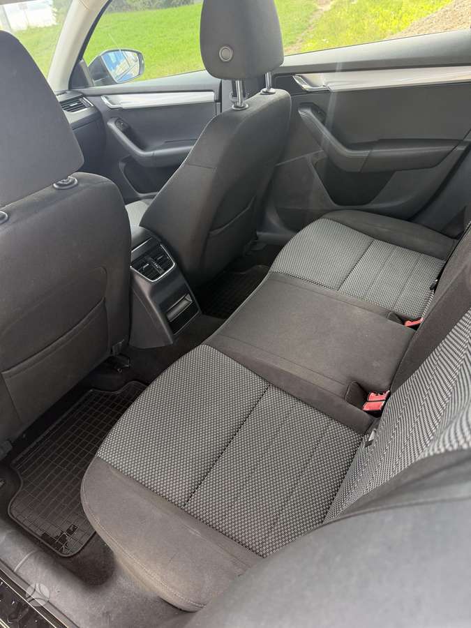 Skoda Octavia, 1.8 l., hatchback