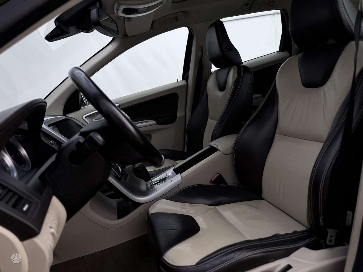 Volvo XC60 - 10