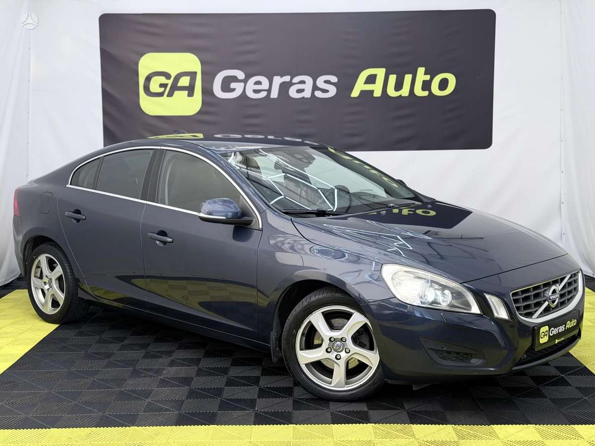 Volvo S60, 2.0 l., Седан