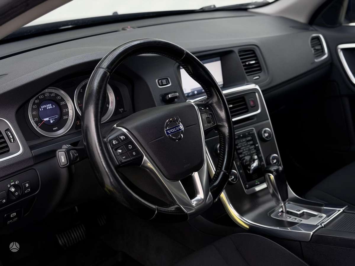 Volvo S60, 2.0 l., Седан