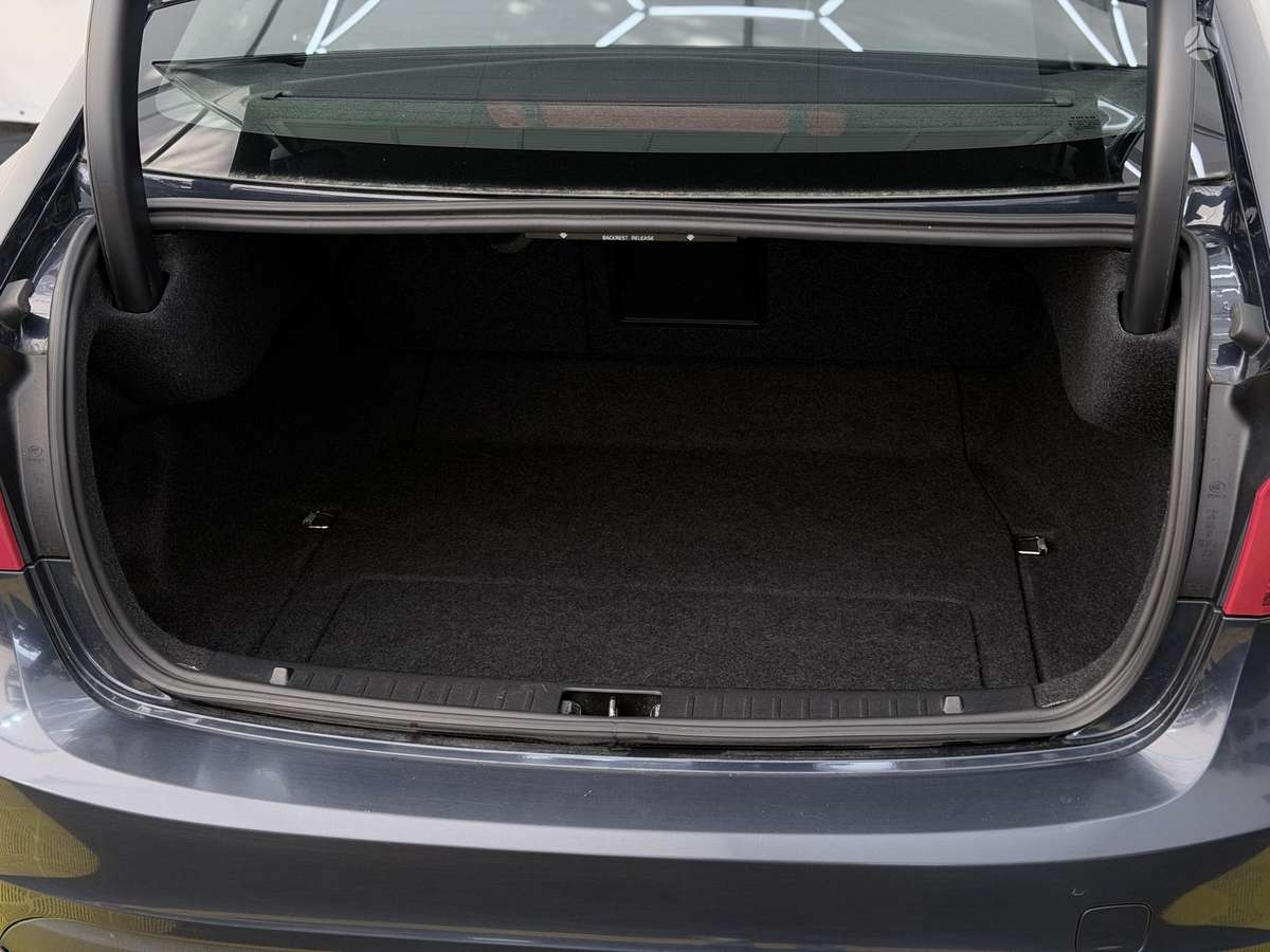 Volvo S60, 2.0 l., Седан